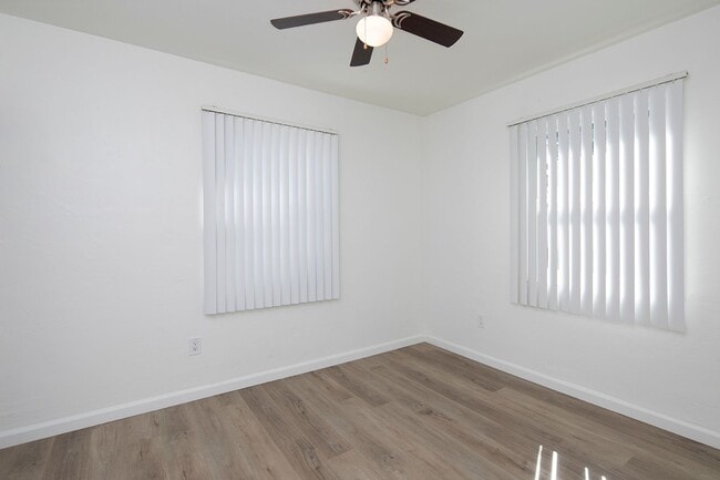 Building Photo - *WINTER MOVE-IN SPECIAL*  Charming 1 Bedroom Near SDSU with Parking!