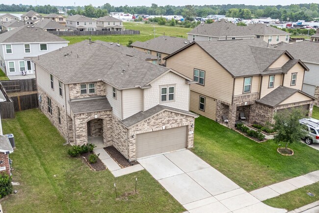 Building Photo - 2518 Boxwood Park