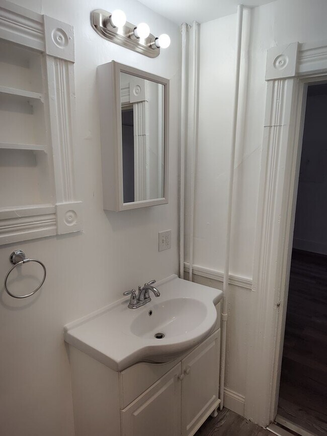 Building Photo - W. Hancock (282-284)