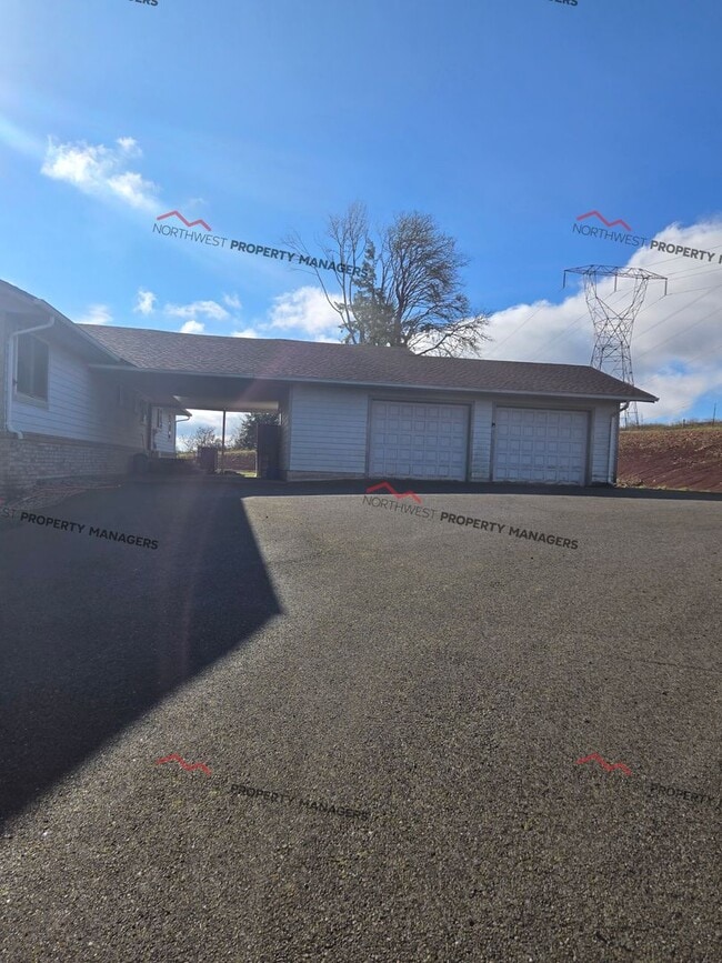 Building Photo - STATUS: AVAILABLE | R285 | $2695 + $100 for well/septic maintenance