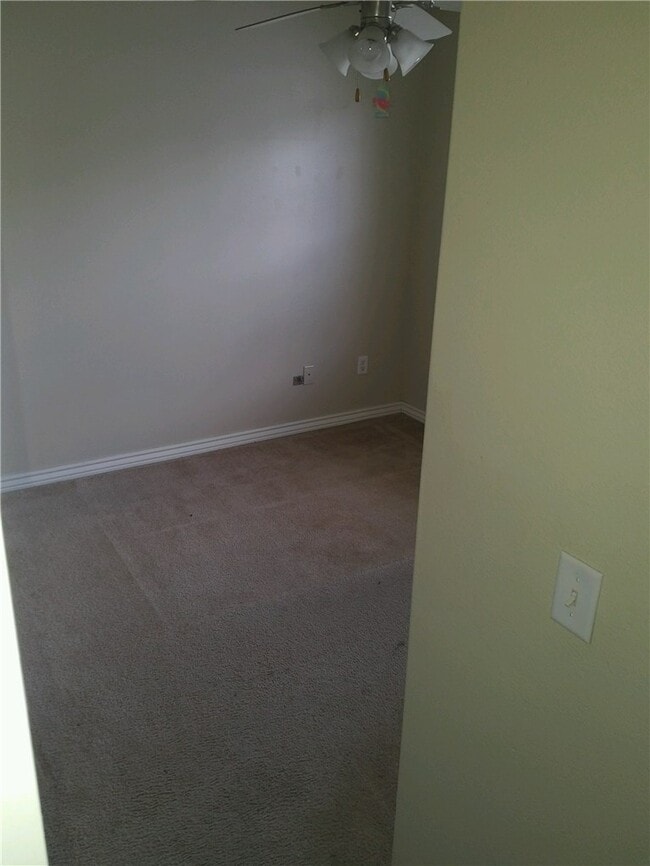 Building Photo - 334 Graystone Cir