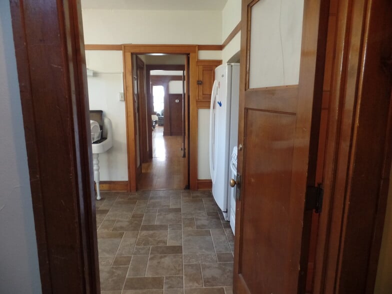 Building Photo - 3466 N Downer Ave