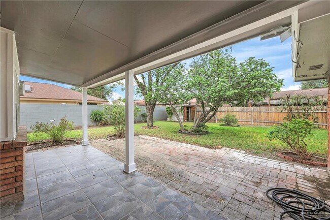 Building Photo - 16 N 17th St