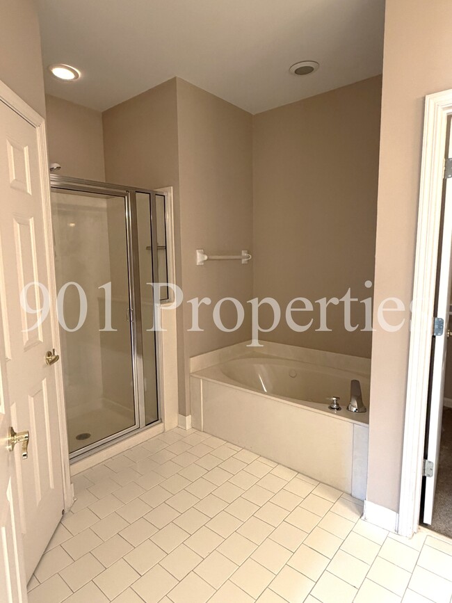 Building Photo - 44 Nottoway Blvd