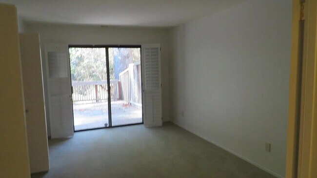 Building Photo - 1700 Escalona Dr