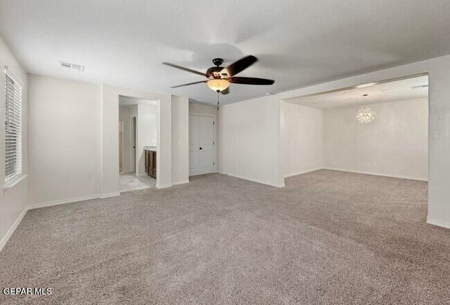 Building Photo - 12583 Clocker Dr