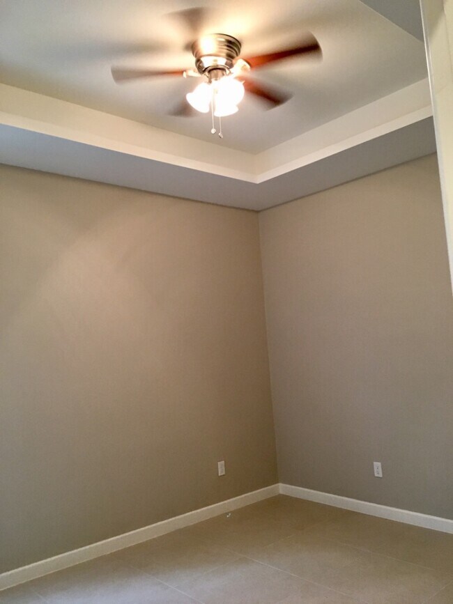 Building Photo - 3010 Javalina Ave