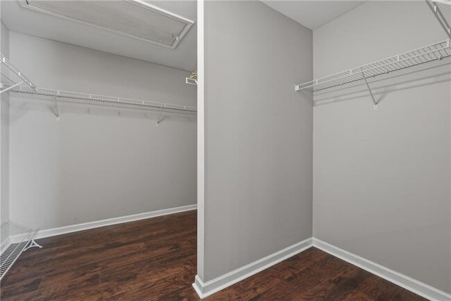 Building Photo - 5375 Concord Downs Dr