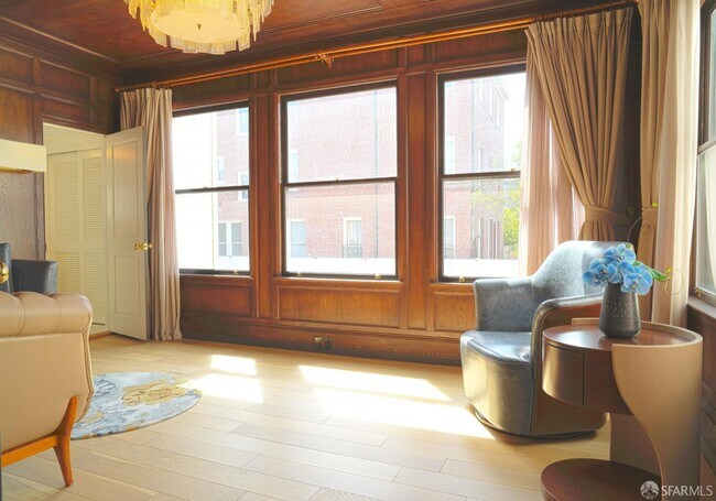 Building Photo - 2505 Divisadero St