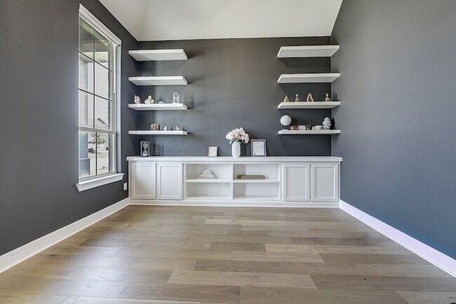 Building Photo - 2361 Glen Heather Ln