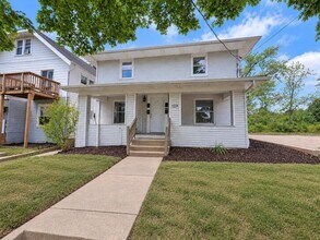 Building Photo - 1224 Pondview Ave