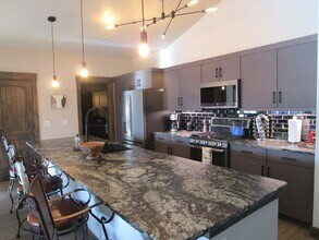 Building Photo - Delightful Monterra 2 Bed 2 Bath Condo wit...