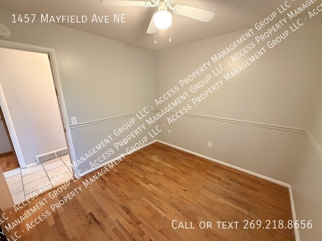 Building Photo - 1457 Mayfield Ave NE