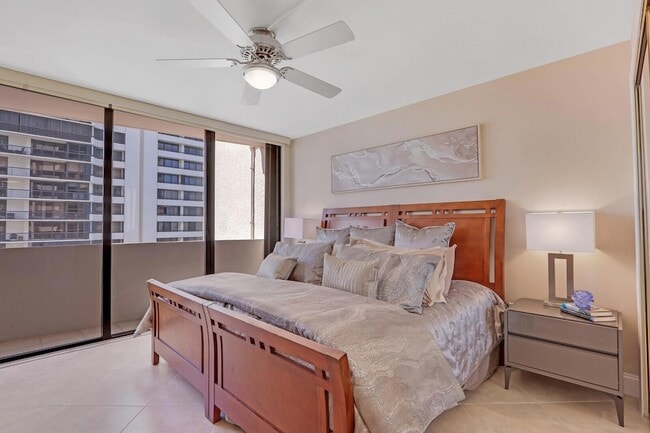 Building Photo - 4200 N Ocean Dr