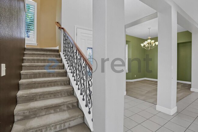 Building Photo - 5743 W Chennault Ave