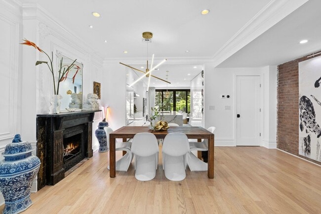 Building Photo - 634 Garden St