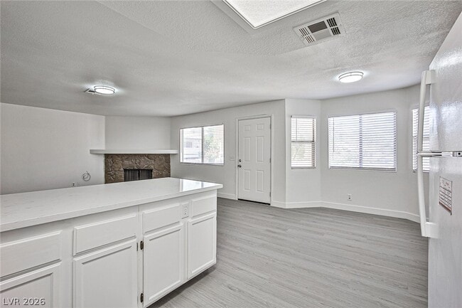 Building Photo - 7957 Lions Rock Way
