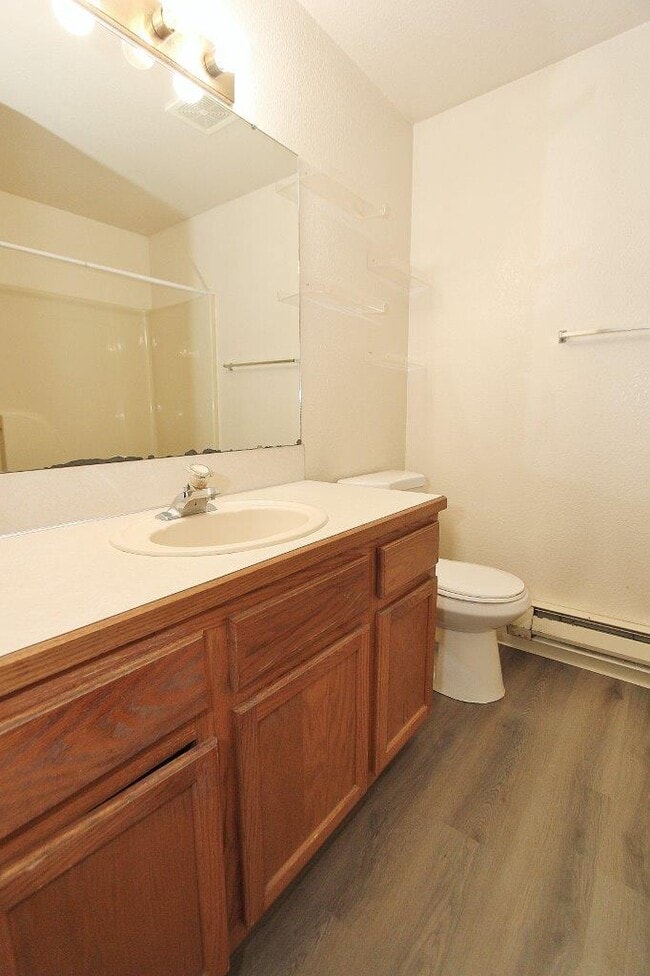 Building Photo - 1310 Poplar St