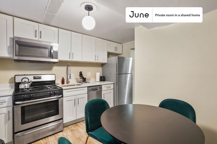 Building Photo - Room in Shared 3 bed/2 bath home in Morningside Heights