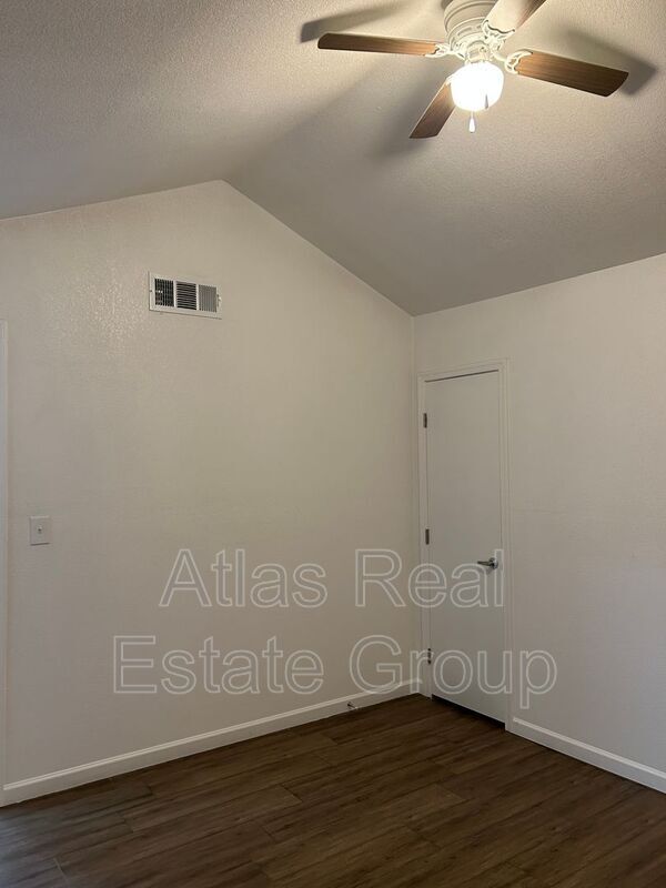 Building Photo - 1606 W Taylor St