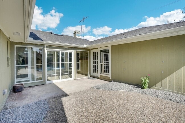 Building Photo - 1216 Horizon Trail