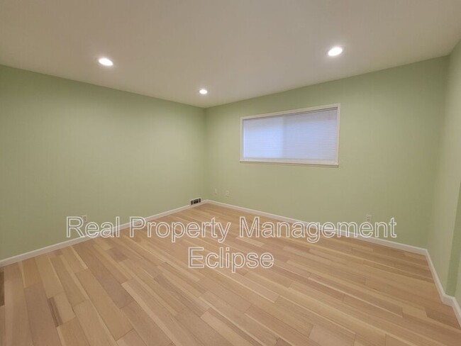 Building Photo - 4415 145th Ave NE