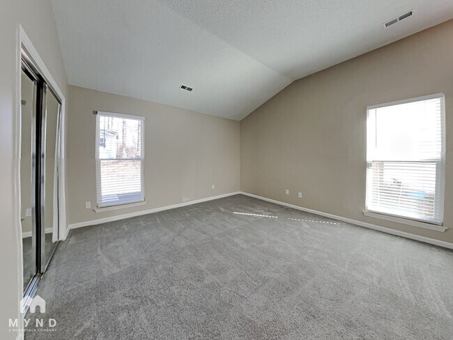 Building Photo - 9016 Oren Thompson Rd