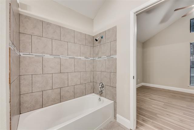 Building Photo - 3301 Cliffview Dr