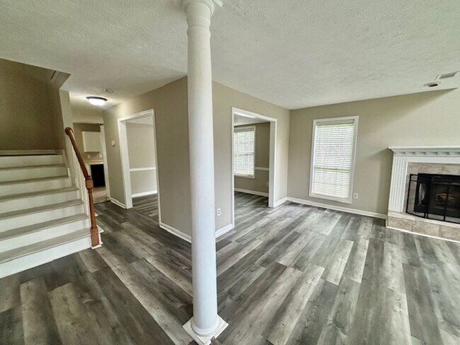 Building Photo - 3484 Shady Woods Cir