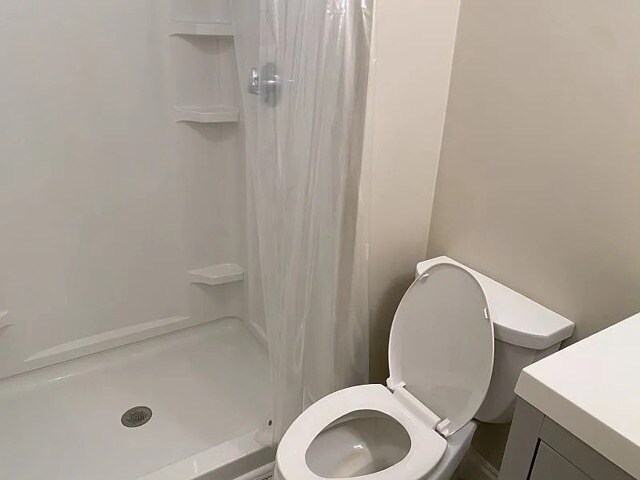 Building Photo - 289 Elm St