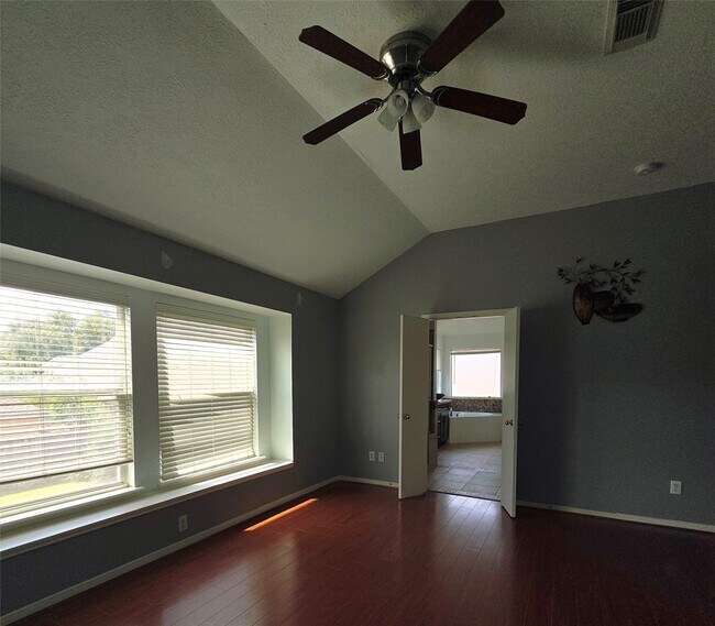 Building Photo - 14855 Dorray Ln