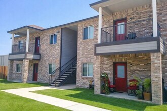 Building Photo - 512 E Hazelwood St