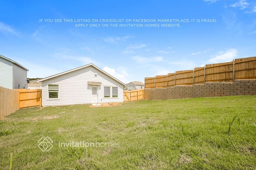 Building Photo - 14412 Jenson Crk