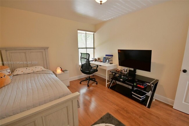 Building Photo - 12978 SW 91st Pl
