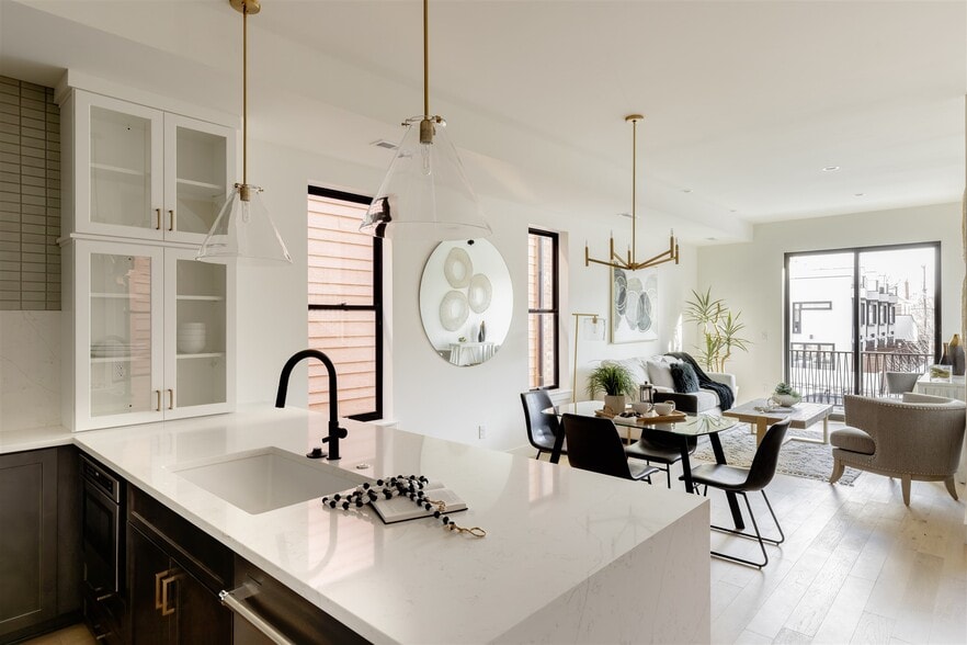 Building Photo - 1755 N Williams St