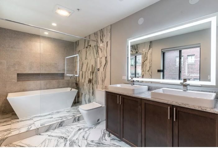 Building Photo - 2231 E 67th St