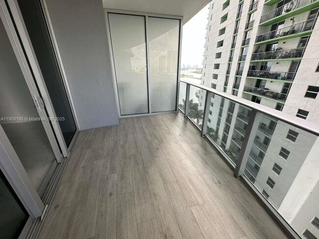 Building Photo - 488 NE 18th St