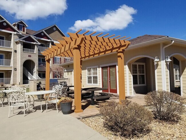 Building Photo - 15700 E Jamison Dr