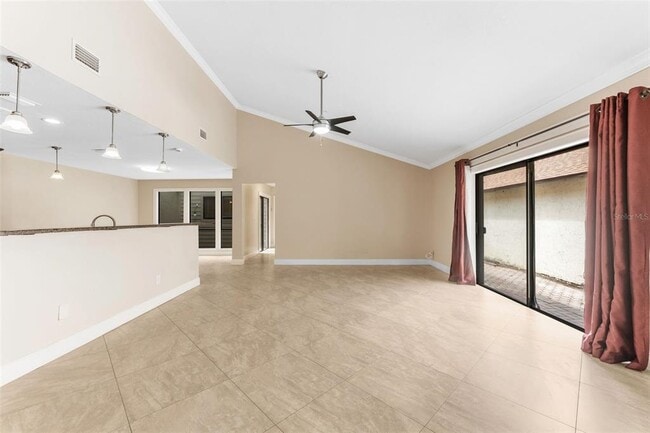 Building Photo - 13721 Lazy Oak Dr