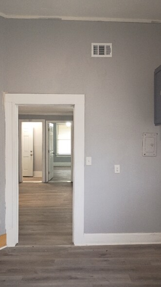 Building Photo - 3710 Napier Ave