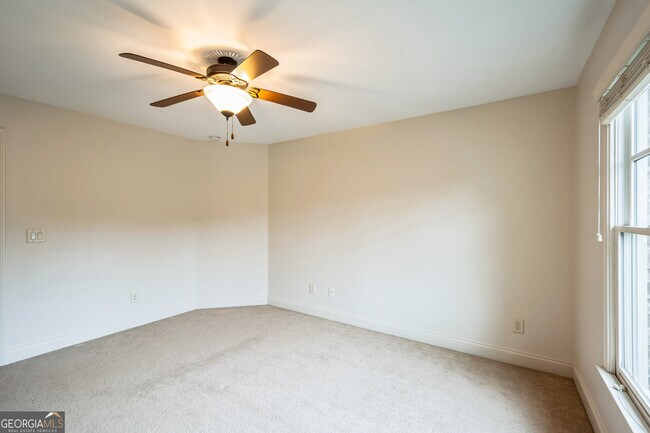 Building Photo - 3393 Willow Glen Trail
