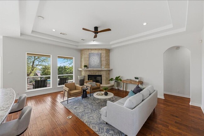Building Photo - 13725 Madrone Mountain Way