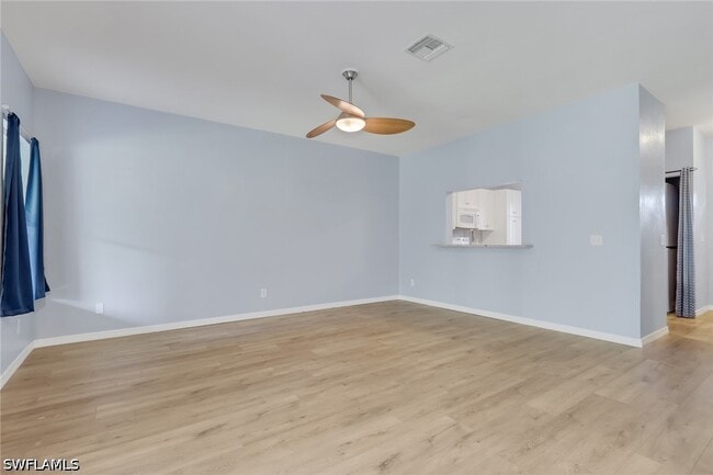 Building Photo - 6085 Lakefront Dr
