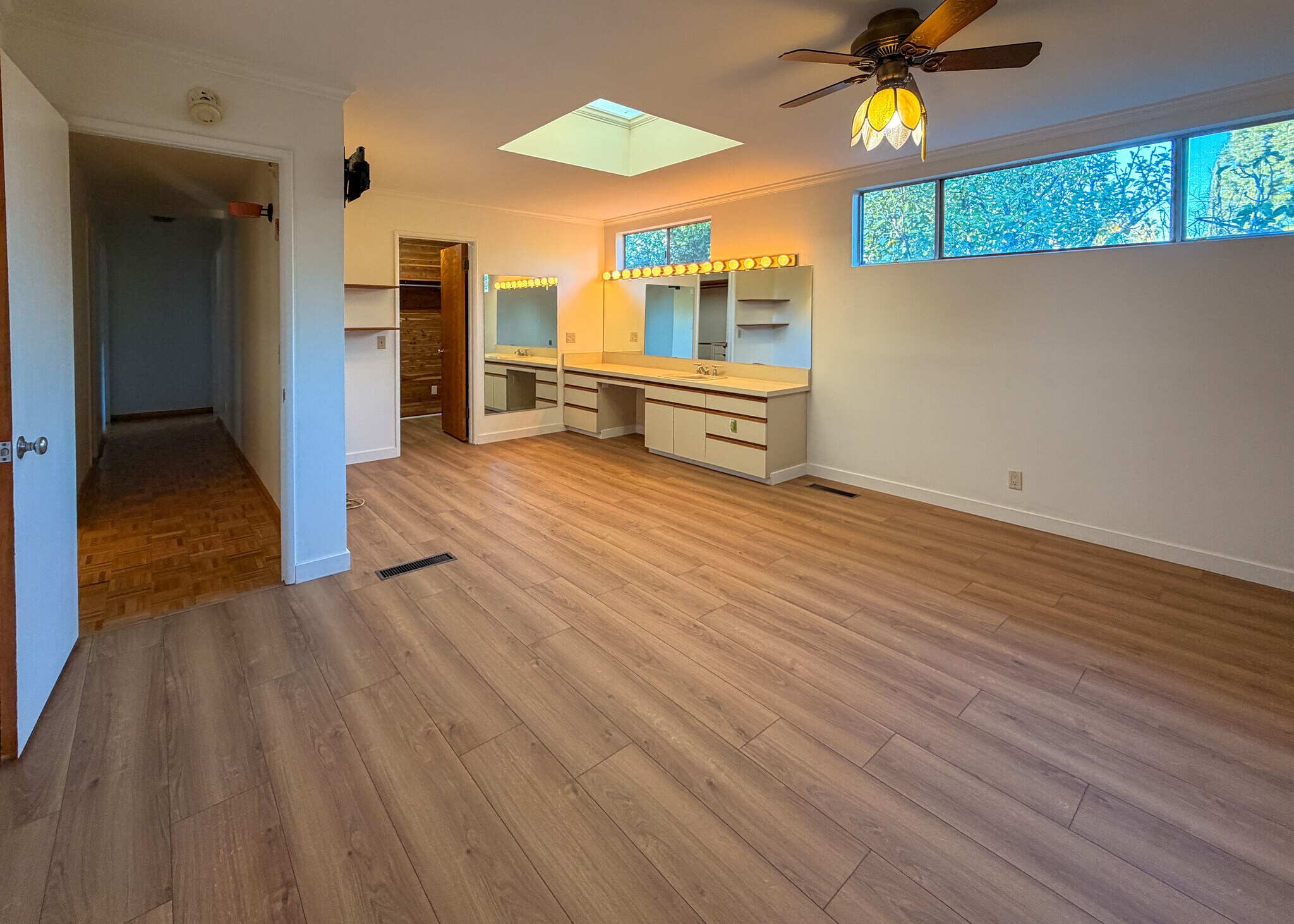 Building Photo - 5516 Ethel Ave