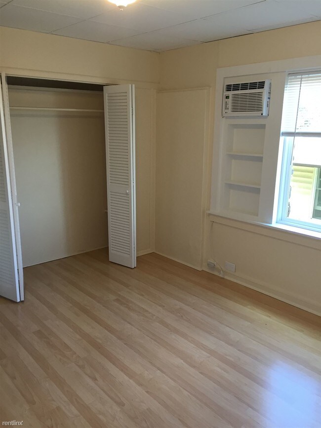 Building Photo - 3 br, 1 bath House - 1547 Alencastre St.