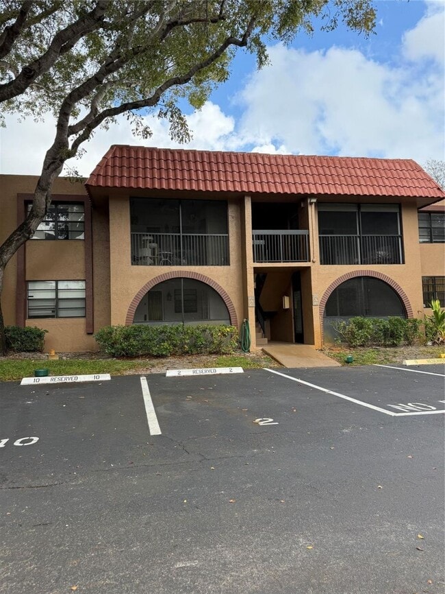 Building Photo - 8601 NW 34th Pl