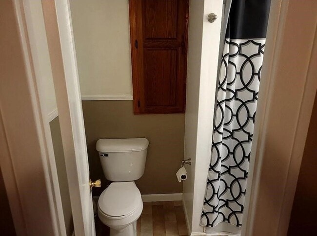 Building Photo - 3 Bedroom 1 Bathroom with Garage