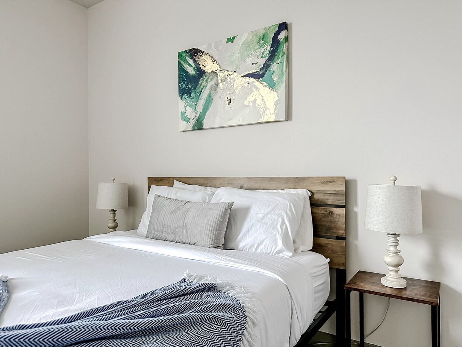 Building Photo - 111 E 4th St