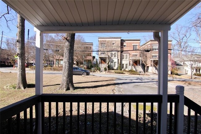 Building Photo - 2565 Camille Dr NE