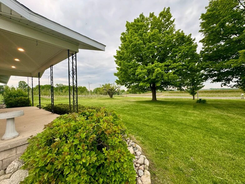 Building Photo - 8150 Elk Lake Rd